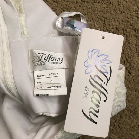 Tiffany Ivory/Aqua Two-Piece Halter Mermaid Gown - Size 6 - NWT - Picture 13 of 15